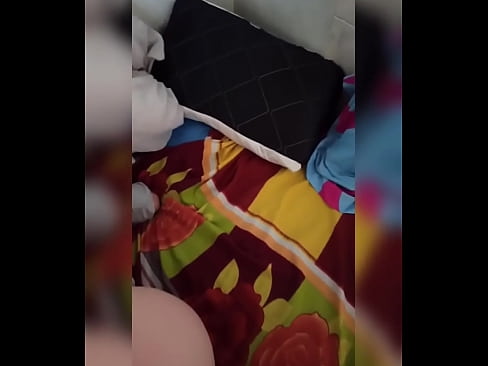 ❤️ 我的室友因为丈夫去度假而独自呆在家里,我趁机操她,用牛奶填满她的屁股 Porno❤